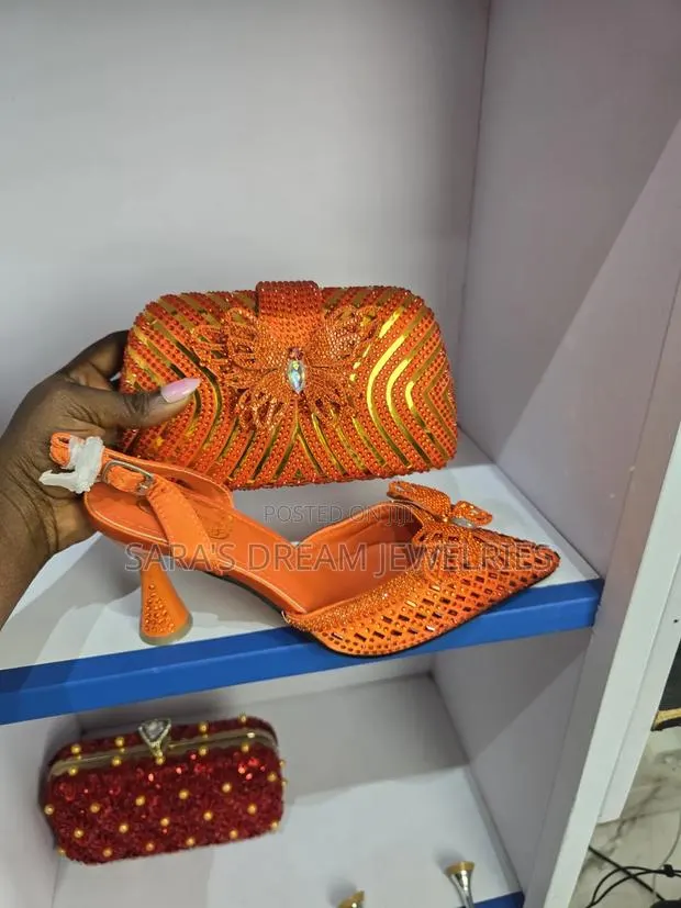 Shoes and Clutch · Photo 1