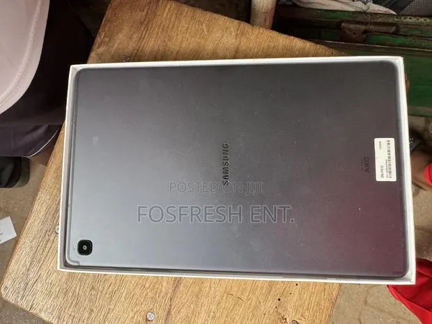 New Samsung Galaxy Tab S6 Lite 128 GB · Photo 1