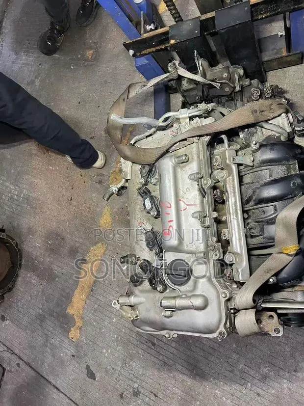Toyota Corolla 2009-2016 Engine Gearbox · Photo 1