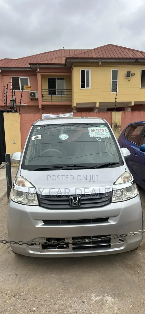 Honda Life 660 4WD 2012 Silver · Photo 1
