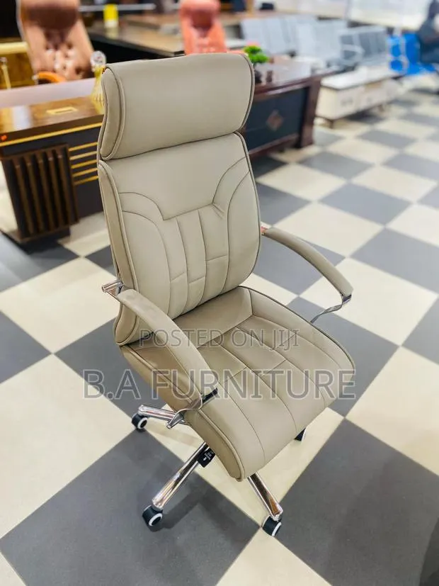 Office Chair - Leather · Photo 1