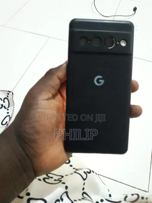 Google Pixel 7 Pro 256 GB Gray · Photo 1