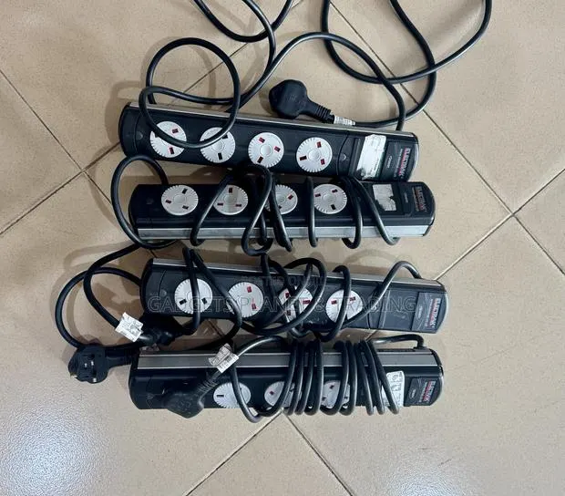 High Quality UK Used Extension Board With 3M Cable · Photo 1