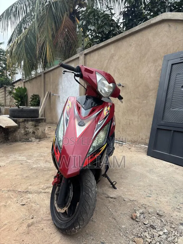 Kymco 2011 Red · Photo 1