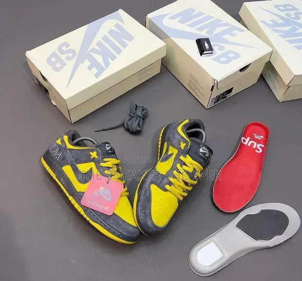 Nike Sb Low Pro Color Yellow · Photo 1