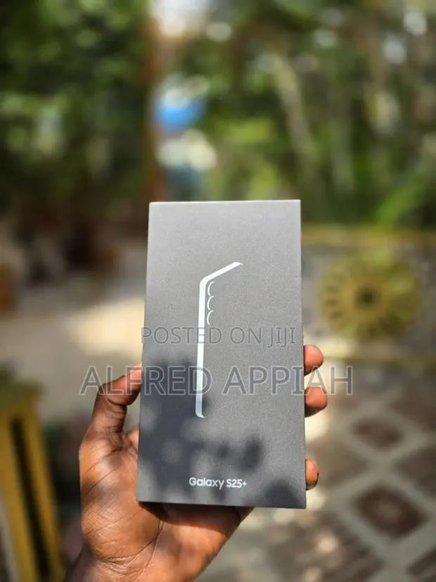 New Samsung Galaxy S25+ 256 GB Blue · Photo 1