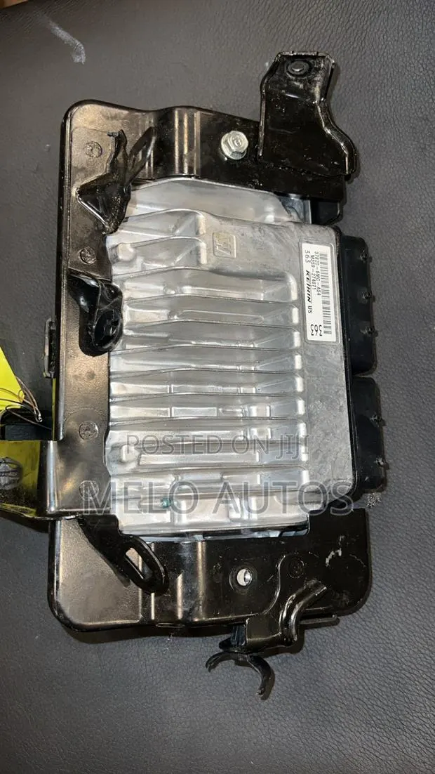 Honda Civic Control Module (ECM/ECU/PCM) 22-26 · Photo 1