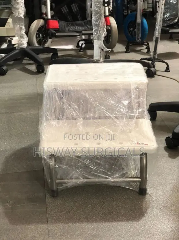 Stepping Stool 2 Steps · Photo 1