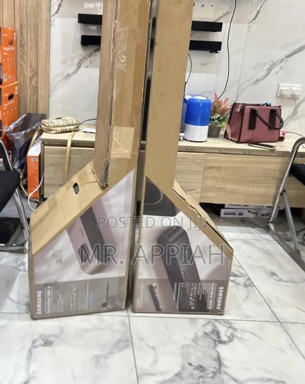 Finest Samsung 3.2.1channel 330watt Sound Bar System(S80cb) · Photo 1