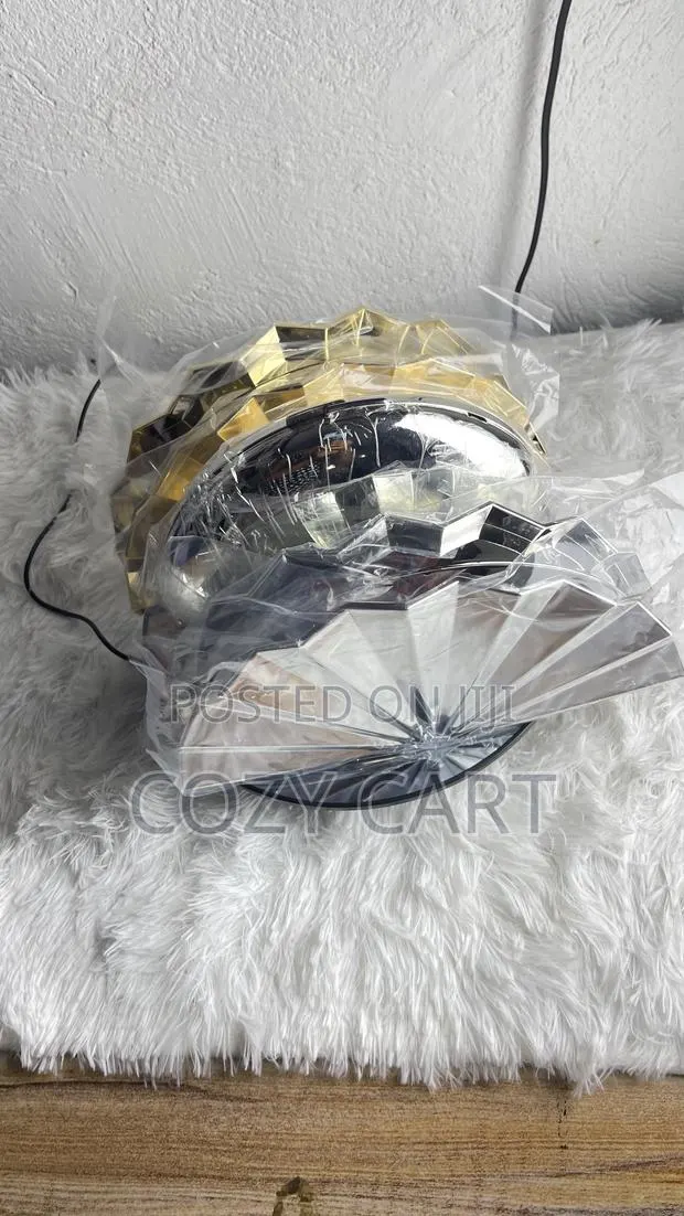 Clutch Purse · Photo 1