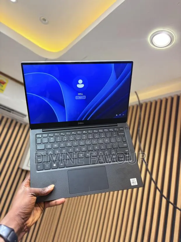 Laptop Dell XPS 13 7390 16GB Intel Core i7 SSD 512GB · Photo 1
