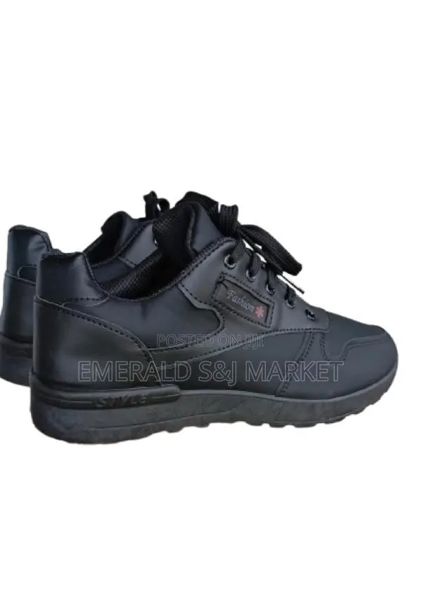 Unisex Fashion Sneakers – Stylish, Comfortable Durable. · Photo 1