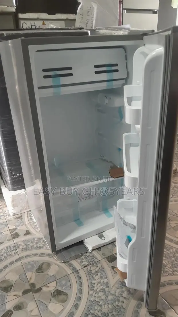 Sigma 93l Refrigerator With Spacious Storage Design · Photo 1