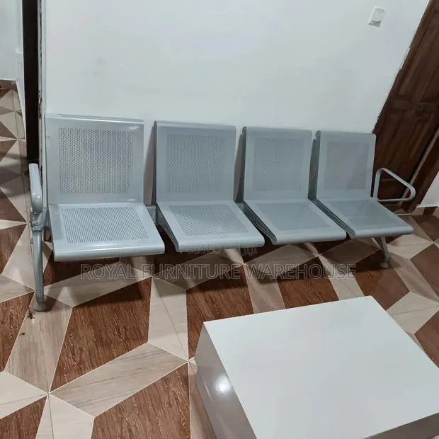 4 Seater Comfortable Waiting Chair · Photo 1