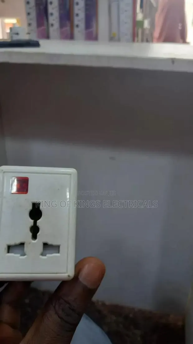 Universal 3-Pin Plug Adapter With Fuse Indicator Light