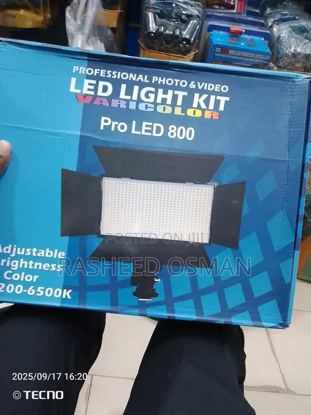 Professional Led Light · Photo 1