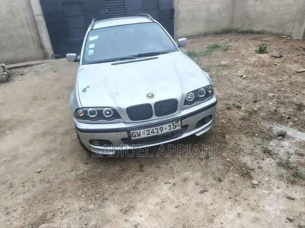 BMW 318i 2001 Silver · Photo 1