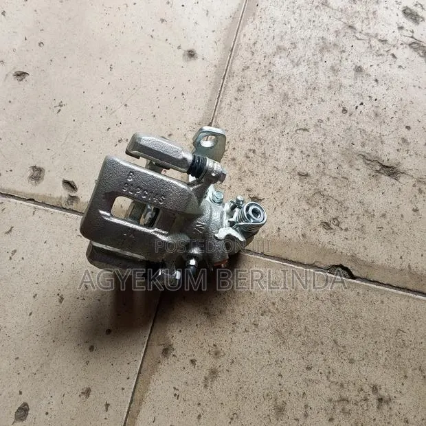 Honda Civic 2008 to 2015 Back Caliper(Right/Left) · Photo 1