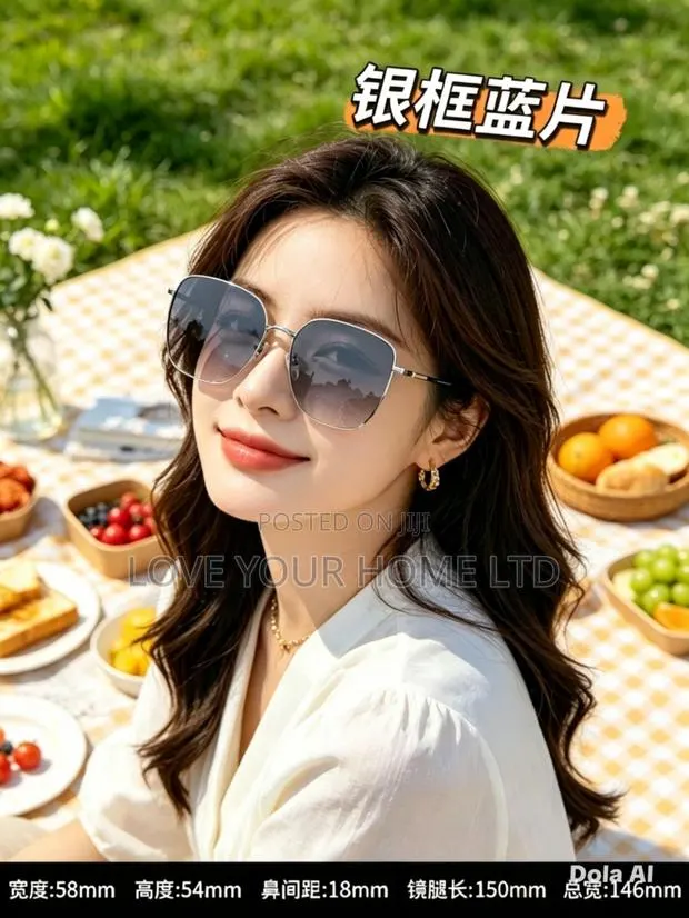 Luxury Rimless Polygon Blue Gradient Sunglasses for Women · Photo 2