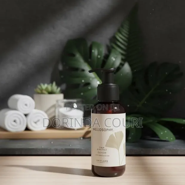 Calm and Balance Cleanser · Photo 1