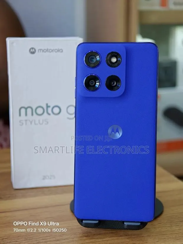New Motorola Moto G Stylus 5G (2025) 128 GB Blue · Photo 1
