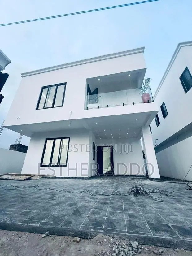 3bdrm Duplex in Ashaley Botwe for rent · Photo 1