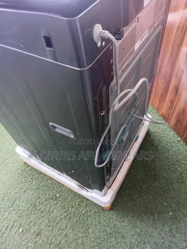 Energy-Efficient Automatic Washing Machine · Photo 1