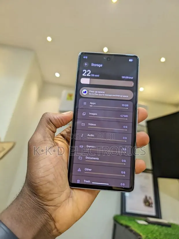 Google Pixel 7 128 GB White · Photo 1