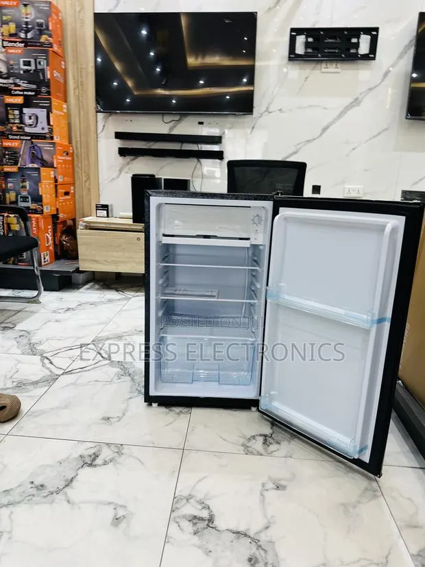 Hot Deals on Nasco Fridge Nasf1-110fl · Photo 1