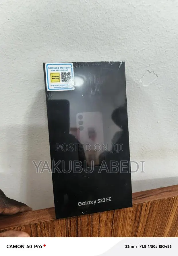 New Samsung Galaxy S23 FE 128 GB Purple · Photo 1