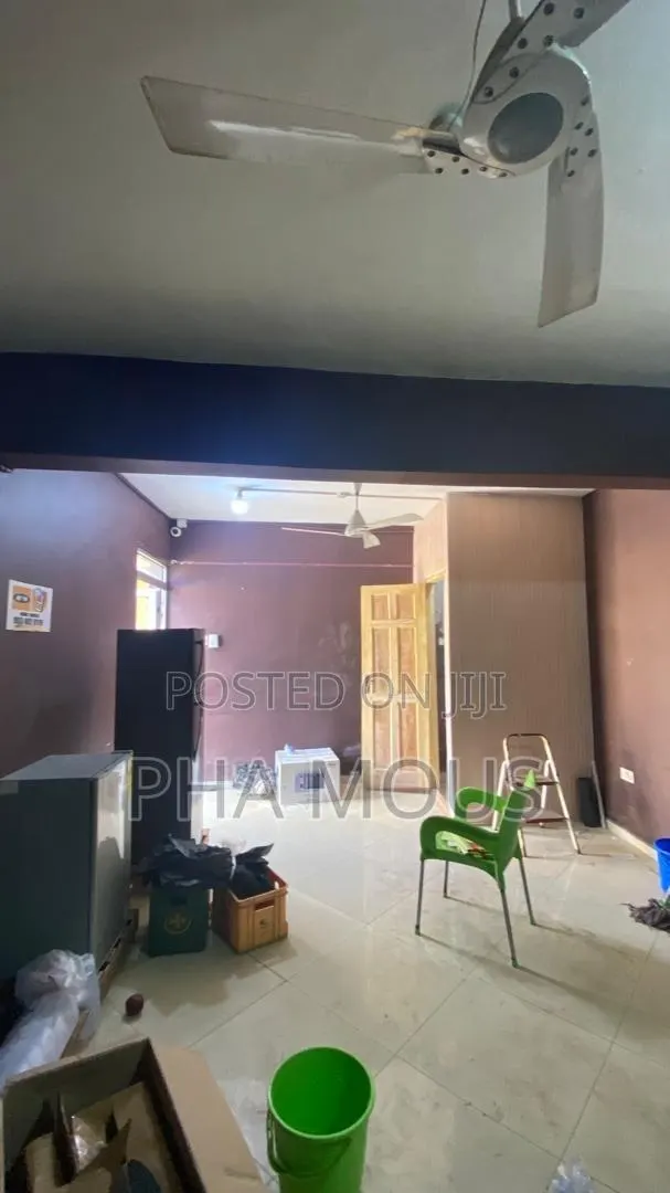 Shop for Rent · Photo 1
