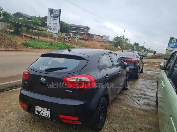 Kia Rio 2013 Black · Photo 2