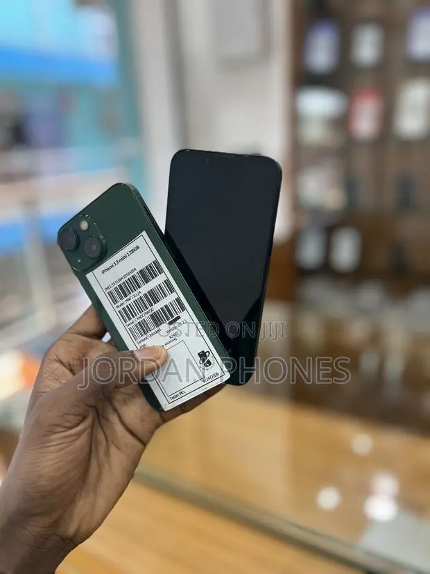 Apple iPhone 13 Mini 128 GB Green · Photo 1