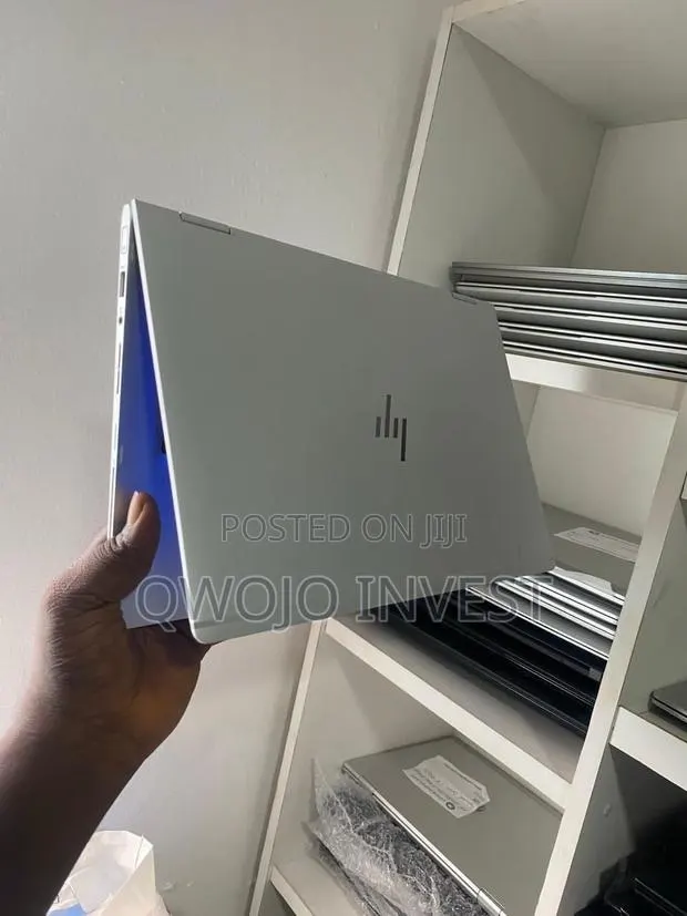 Laptop HP EliteBook 1030 16GB Intel Core i5 SSD 256GB · Photo 1