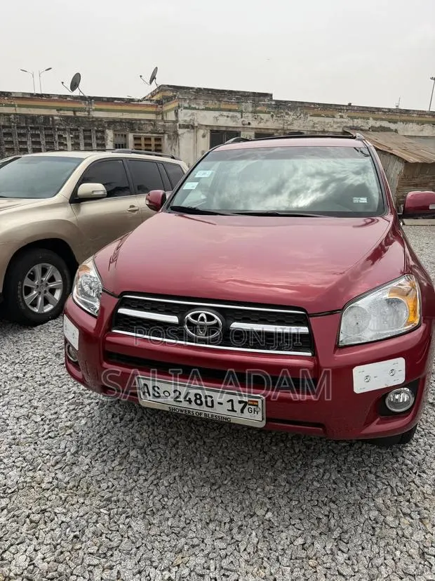 Toyota RAV4 2012 Red · Photo 1