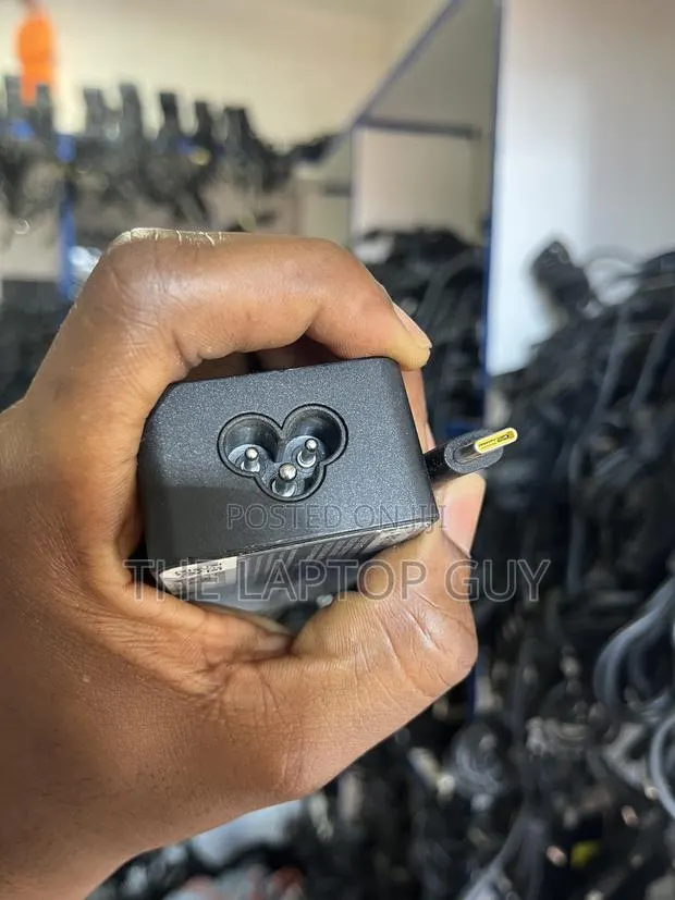 Original Lenovo Type C Charger · Photo 3