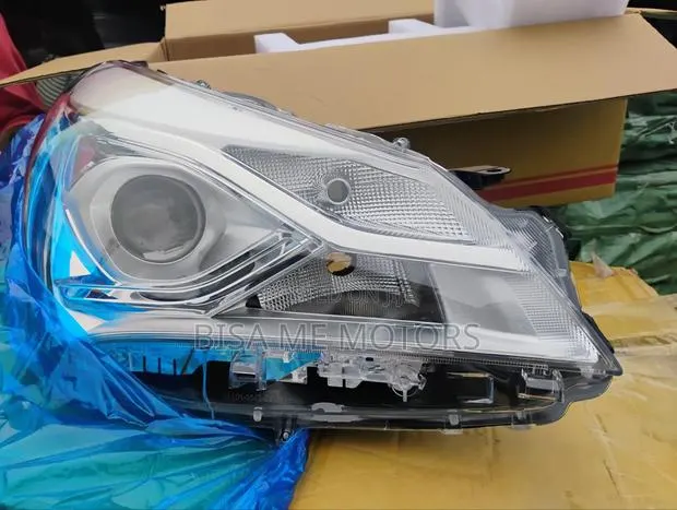 Toyota Vitz2018/2019/2020/2021/2022 Headlight · Photo 1