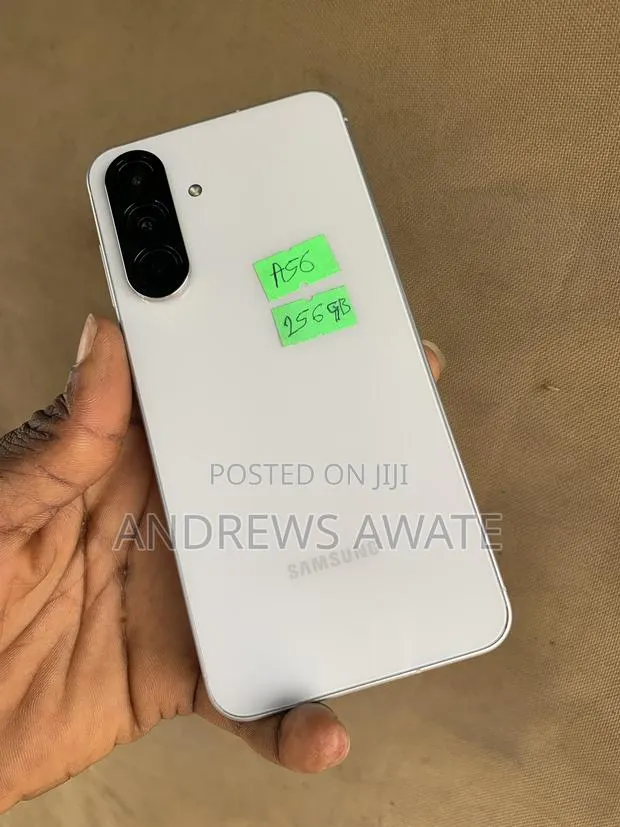 Samsung Galaxy A56 256 GB Silver · Photo 1