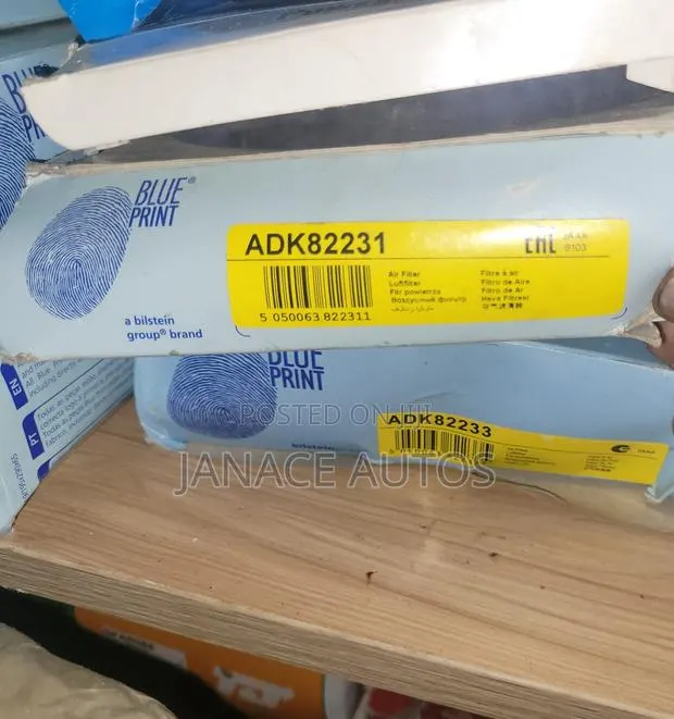 Subaru Justy Suzuki Ignis Wagon R Air Filter Blue Print Adk82231 · Photo 1