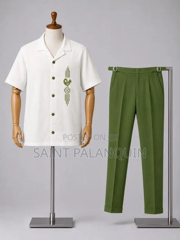 Two-Piece Men's Outfit a Short-Sleeved White Button-U Green Botanical · Photo 1