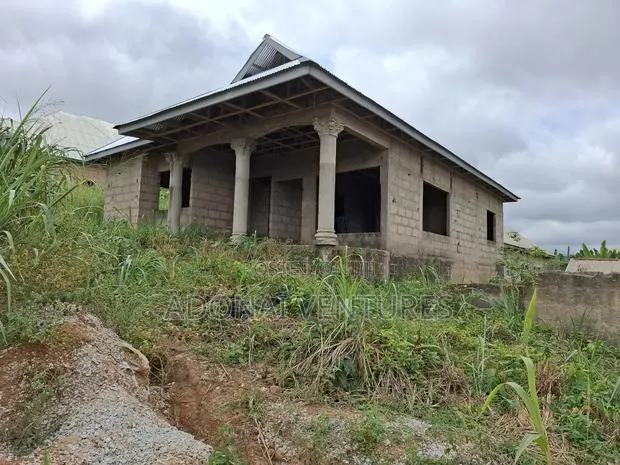 4bdrm House in Sokoban Kwamonma, Kumasi Metropolitan for sale · Photo 1