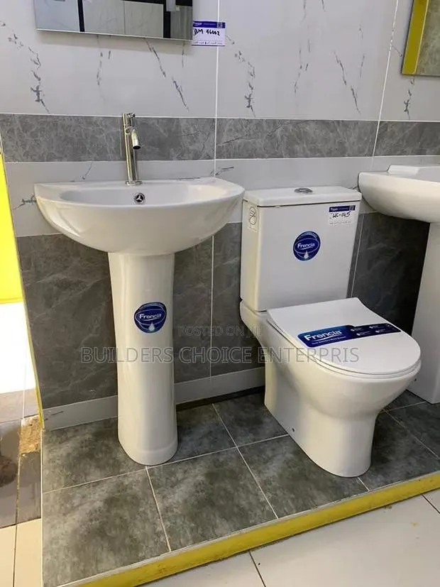 Water Closet With Wash Basin (Soft Close 2) · Photo 1