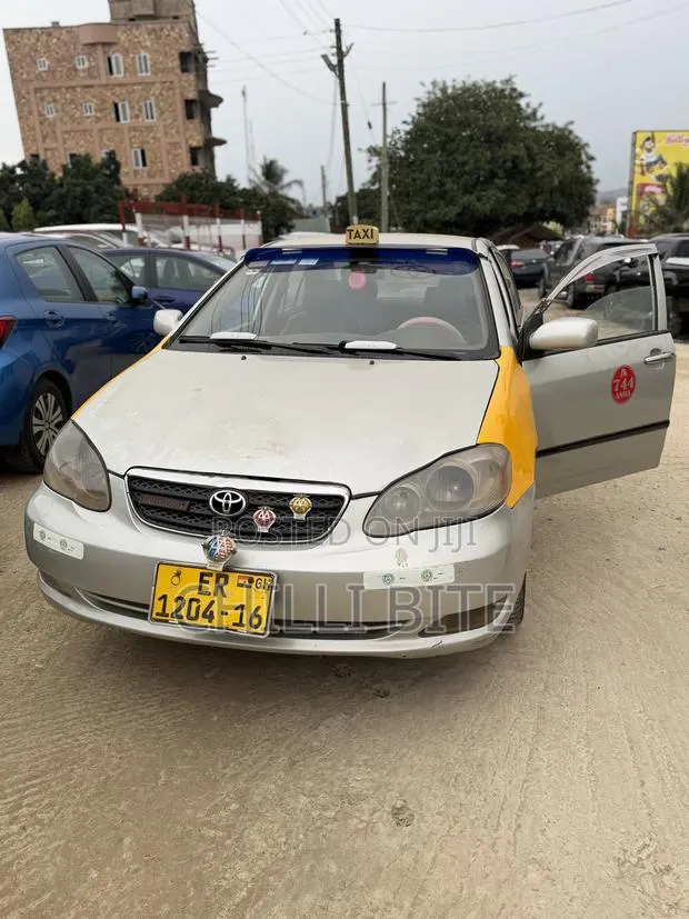 Toyota Corolla LE 2007 Yellow · Photo 1