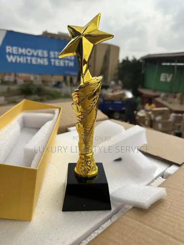 Gold Award Star · Photo 1