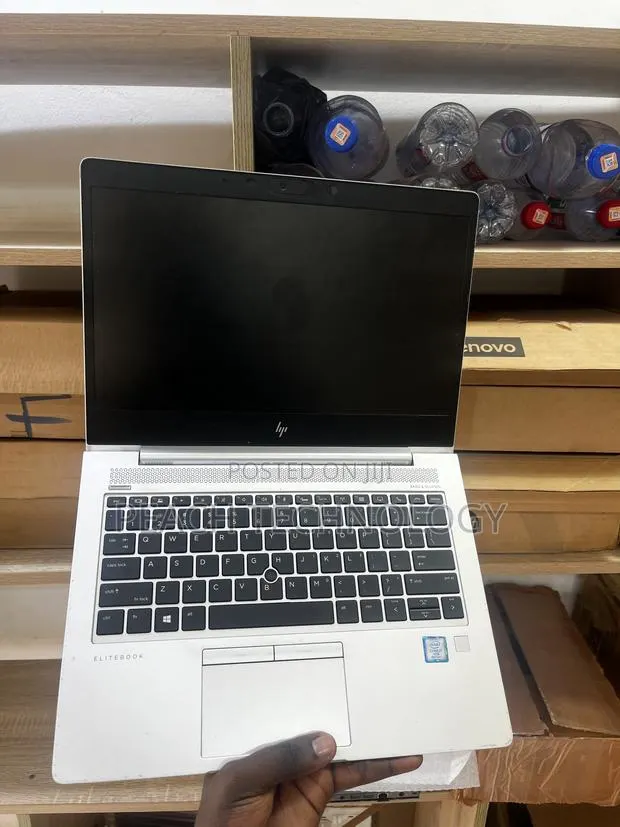 Laptop HP EliteBook 735 G5 8GB AMD Ryzen 5 SSD 256GB