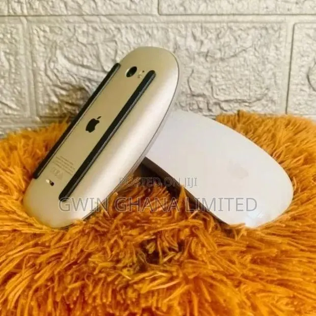 Apple Magic Mouse 2 Rechargeable. · Photo 1