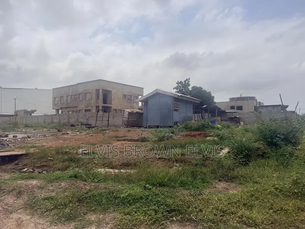 Genuine Roadside 12 Plots of Land for Sale at Borteyman · Photo 1