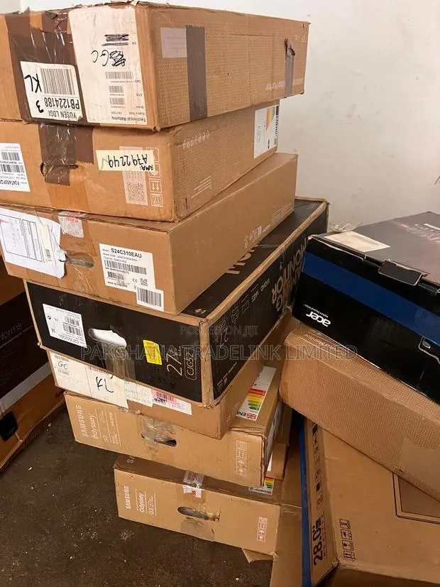 Samsung Essential Monitors/LCD T45f / S33a / S3 /G9 /G3 /Cj50 /Cjg52 · Photo 1
