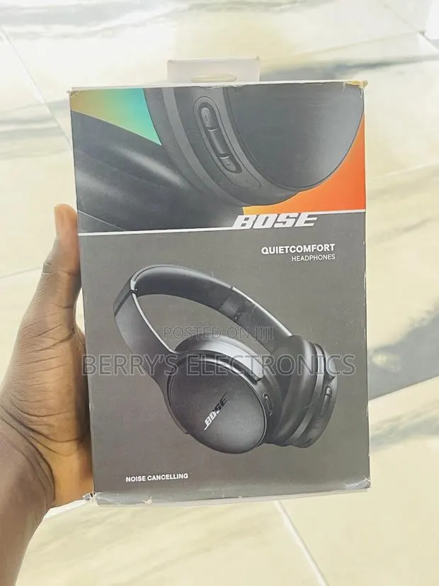Bose Quietcomfort Headphone · Photo 1