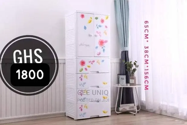 Fancy Baby Wardrobe With Drawers · Photo 1